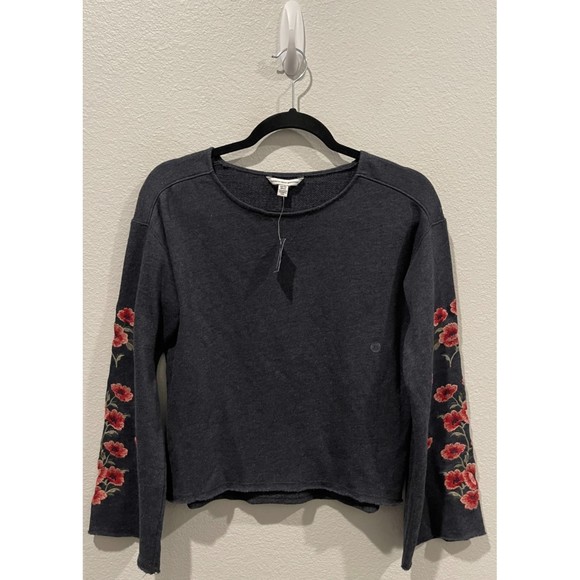 AMERICAN EAGLE Red Floral Embroidered Bell Long Sleeve Sweatshirt - Picture 1 of 5